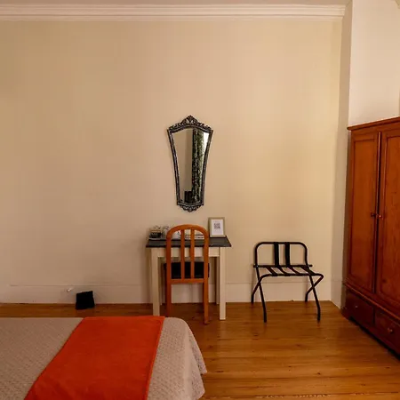 La Maison Duffour D'hotes Avec Petit Dejeuner Bed and breakfast