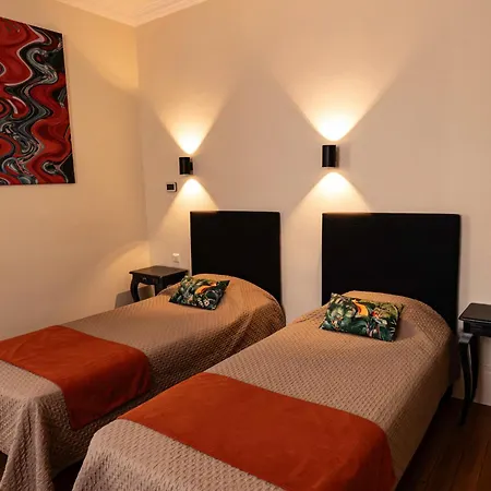 La Maison Duffour D'hotes Avec Petit Dejeuner Bed & Breakfast 3*