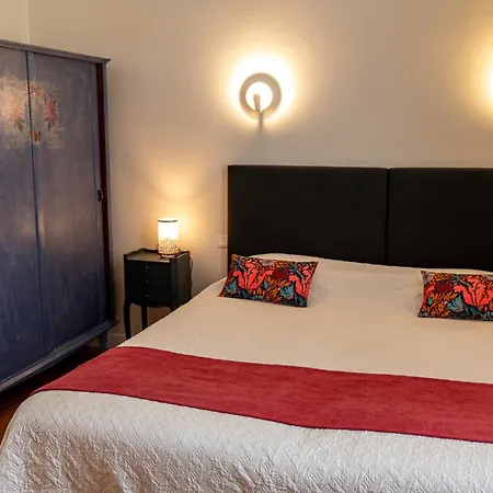 La Maison Duffour D'hotes Avec Petit Dejeuner Bed and breakfast