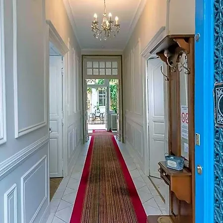 La Maison Duffour D'hotes Avec Petit Dejeuner 3*