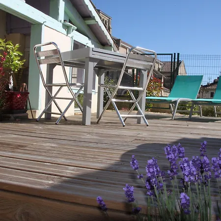La Maison Duffour D'hotes Avec Petit Dejeuner فندق مبيت وإفطار