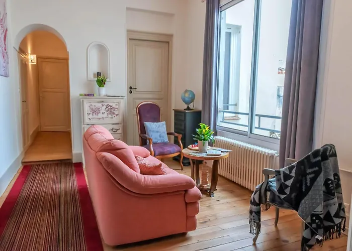 La Maison Duffour D'hotes Avec Petit Dejeuner فندق مبيت وإفطار Tonneins