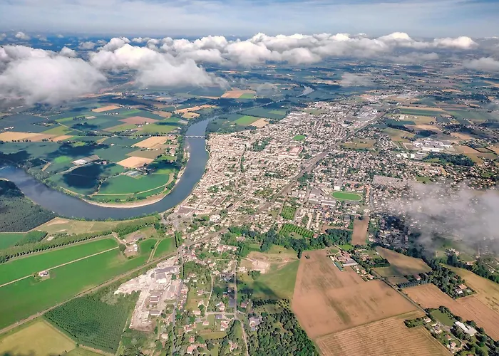 La Maison Duffour D'hotes Avec Petit Dejeuner فندق مبيت وإفطار 3*