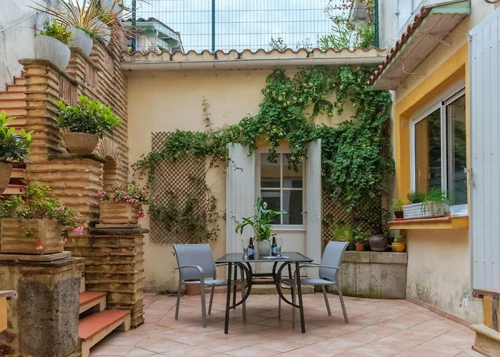 La Maison Duffour D'hotes Avec Petit Dejeuner فندق مبيت وإفطار Tonneins