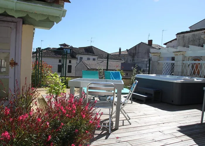 La Maison Duffour D'hotes Avec Petit Dejeuner 住宿加早餐酒店 Tonneins